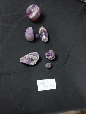 Dream Amethyst Decorative Crystal Set - Purple